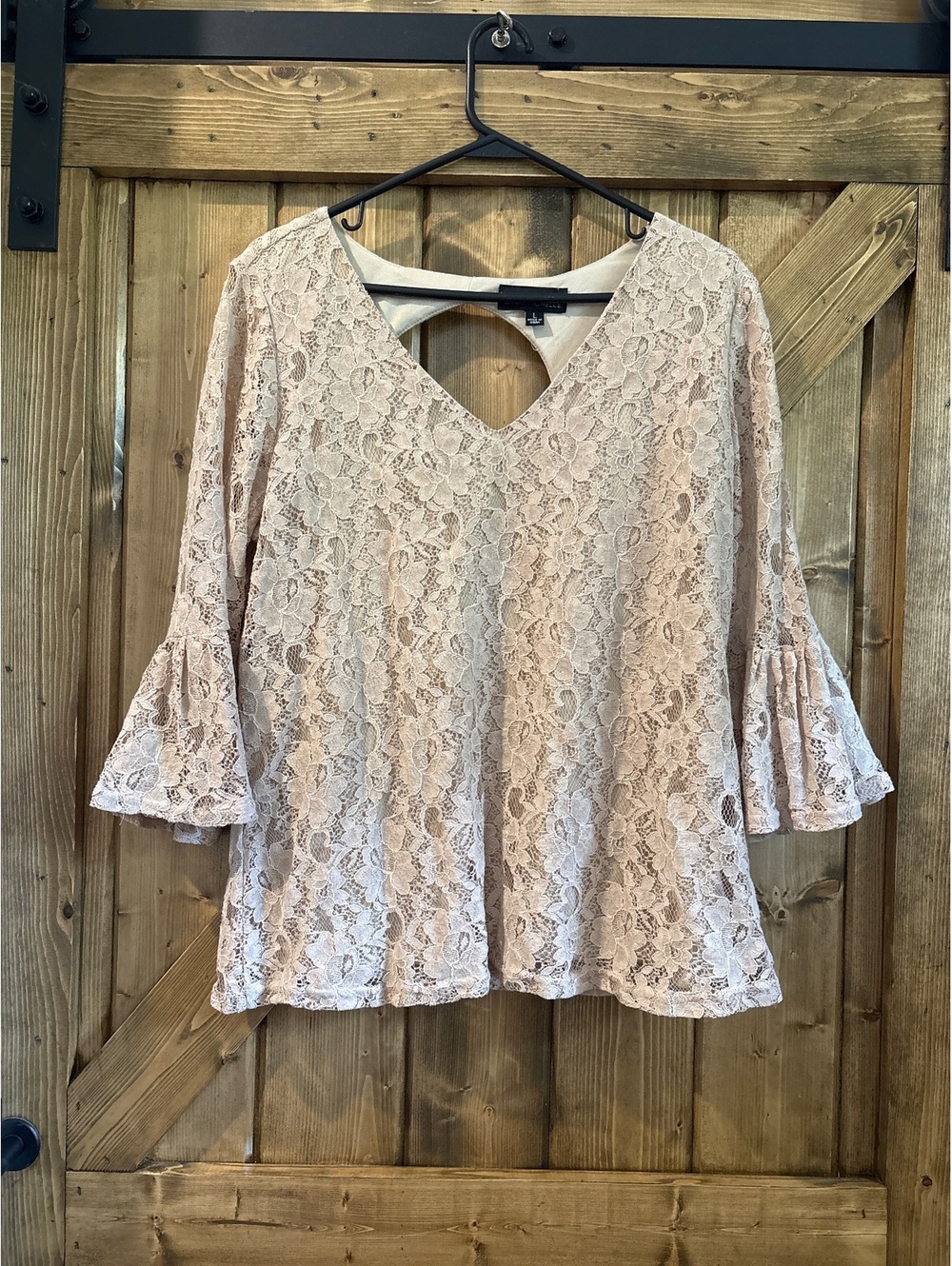 NWT Sara Michelle Size Large Tan Floral Pattern Blouse